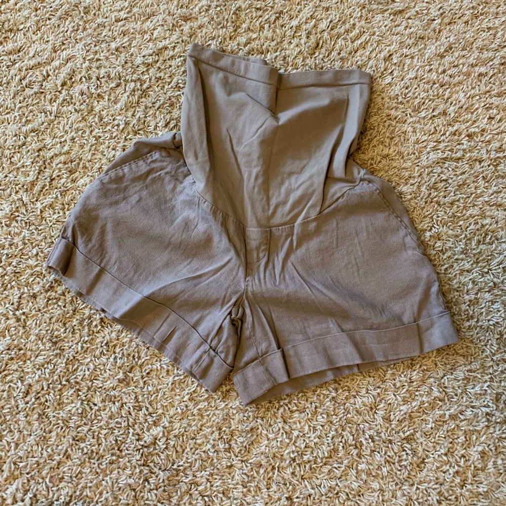 Secret fit belly maternity shorts.